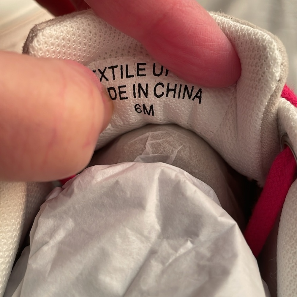 NWT J/SLIDES GABLE Pink/White Faux Suede Sneaker - Picture 11 of 11